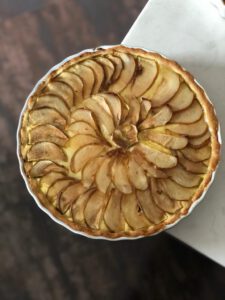 Pie de queso de cabra con pera