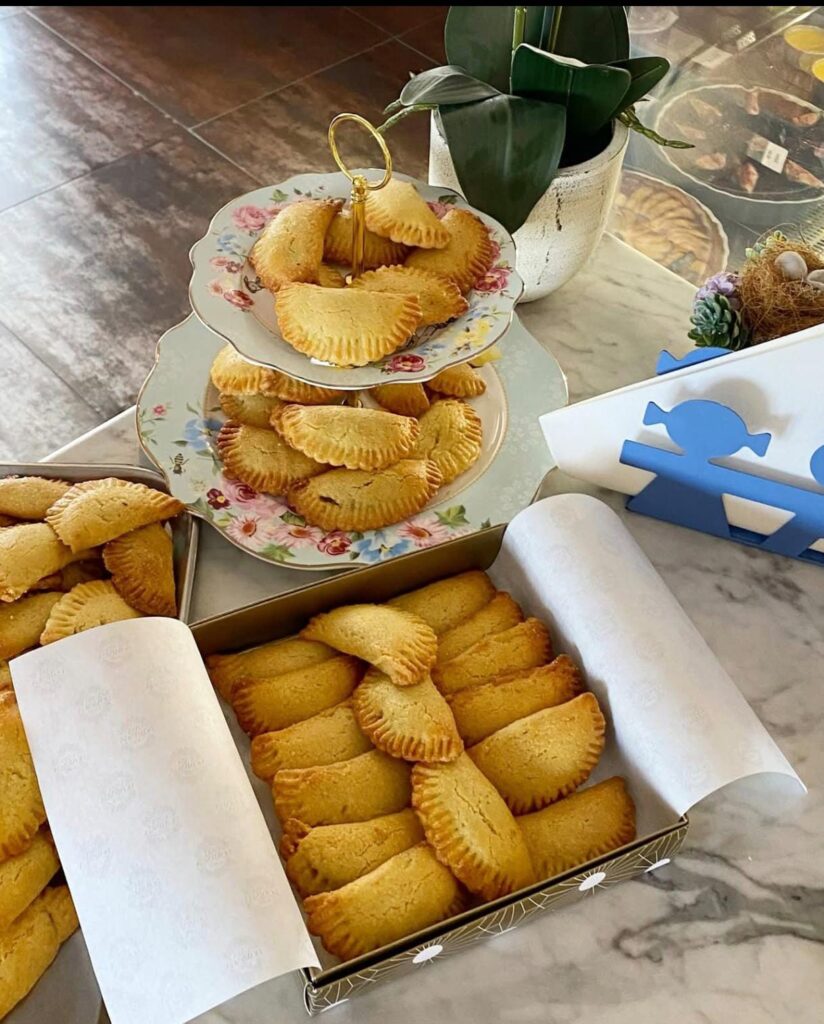 Caja de empanadas de chiverre 15 und