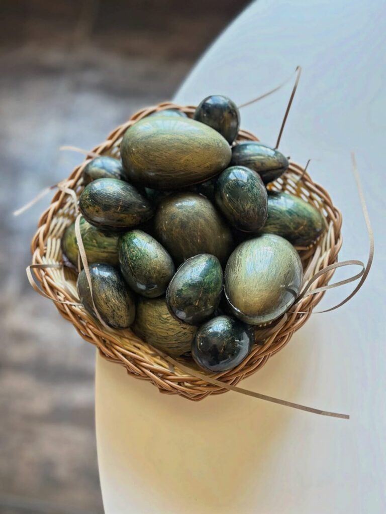 Huevos Pintados rellenos